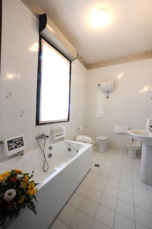 Hotel Excelsior Monticchio  Luaran gambar